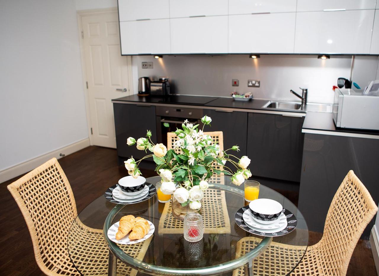 Apt 2, Trafalgar Square 2Nd Floor By Indigo Flats Londen Buitenkant foto